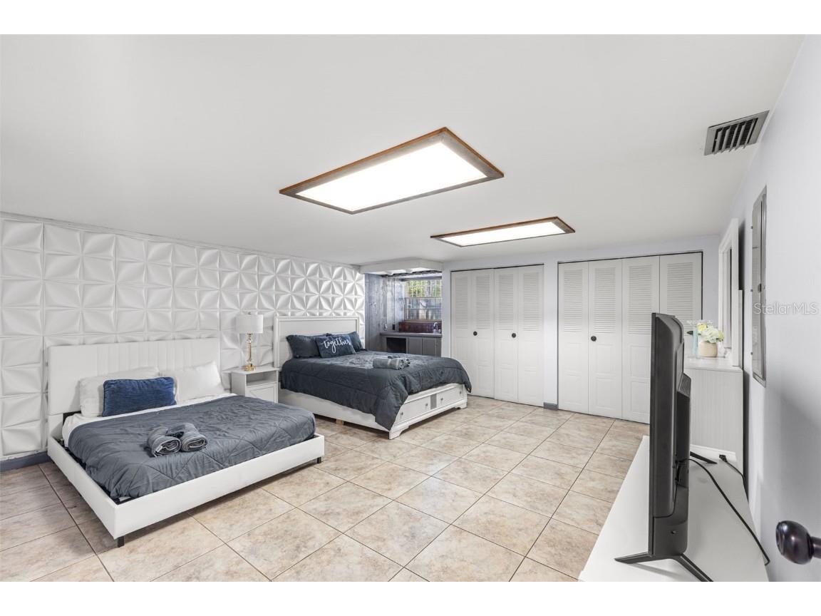 7801 Greenshire Drive Tampa FL 33634 TB8456182 image19