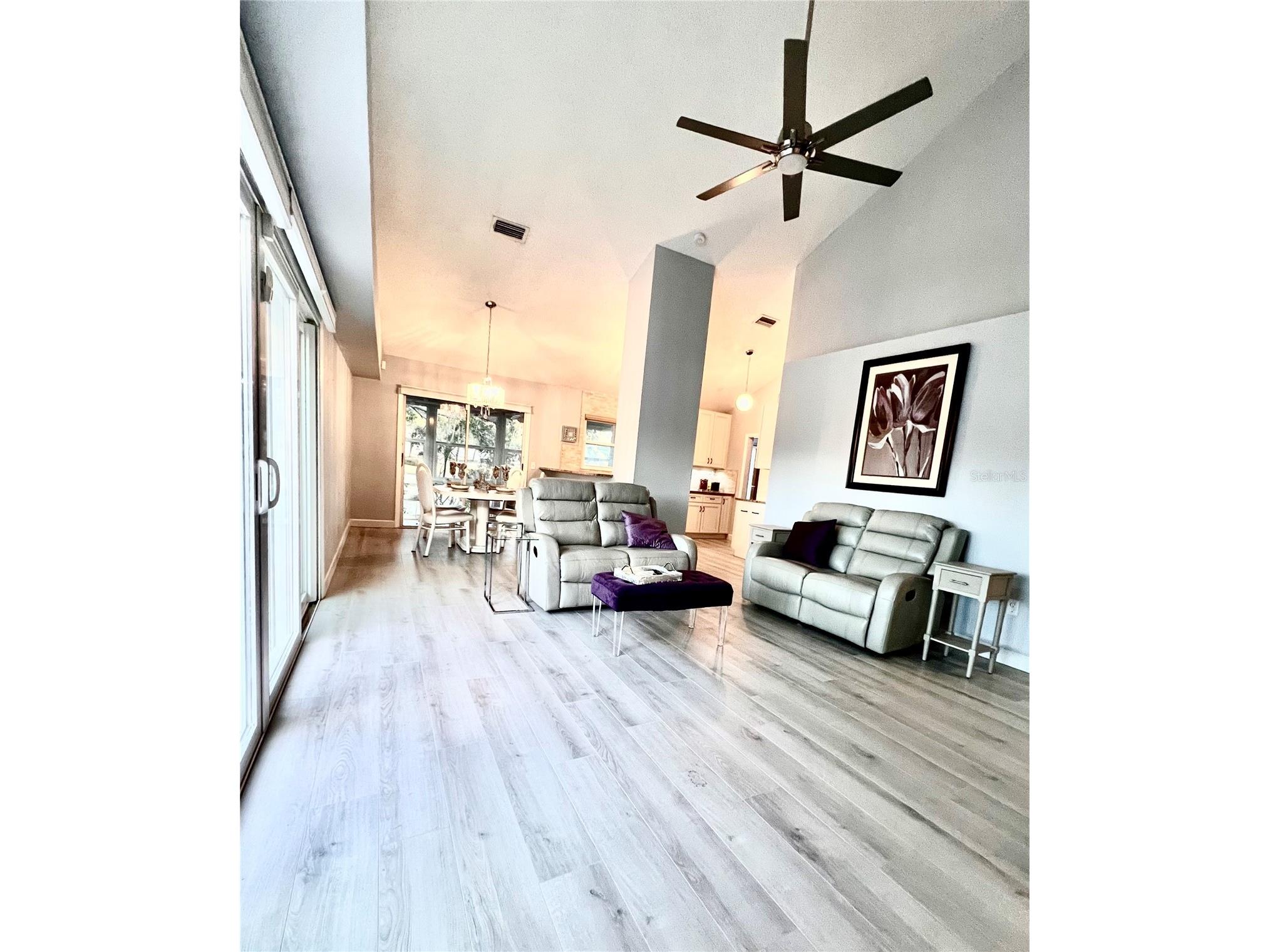 7801 Ontario Street Circle Sarasota FL 34243 A4676752 image17