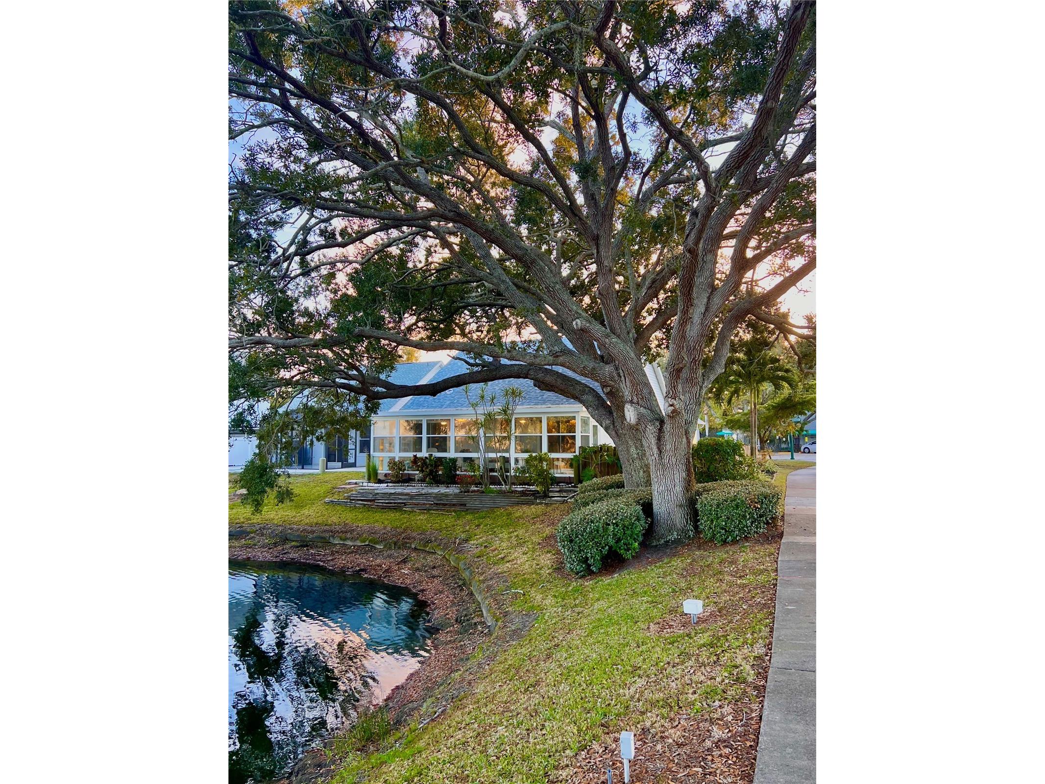 7801 Ontario Street Circle Sarasota FL 34243 A4676752 image51