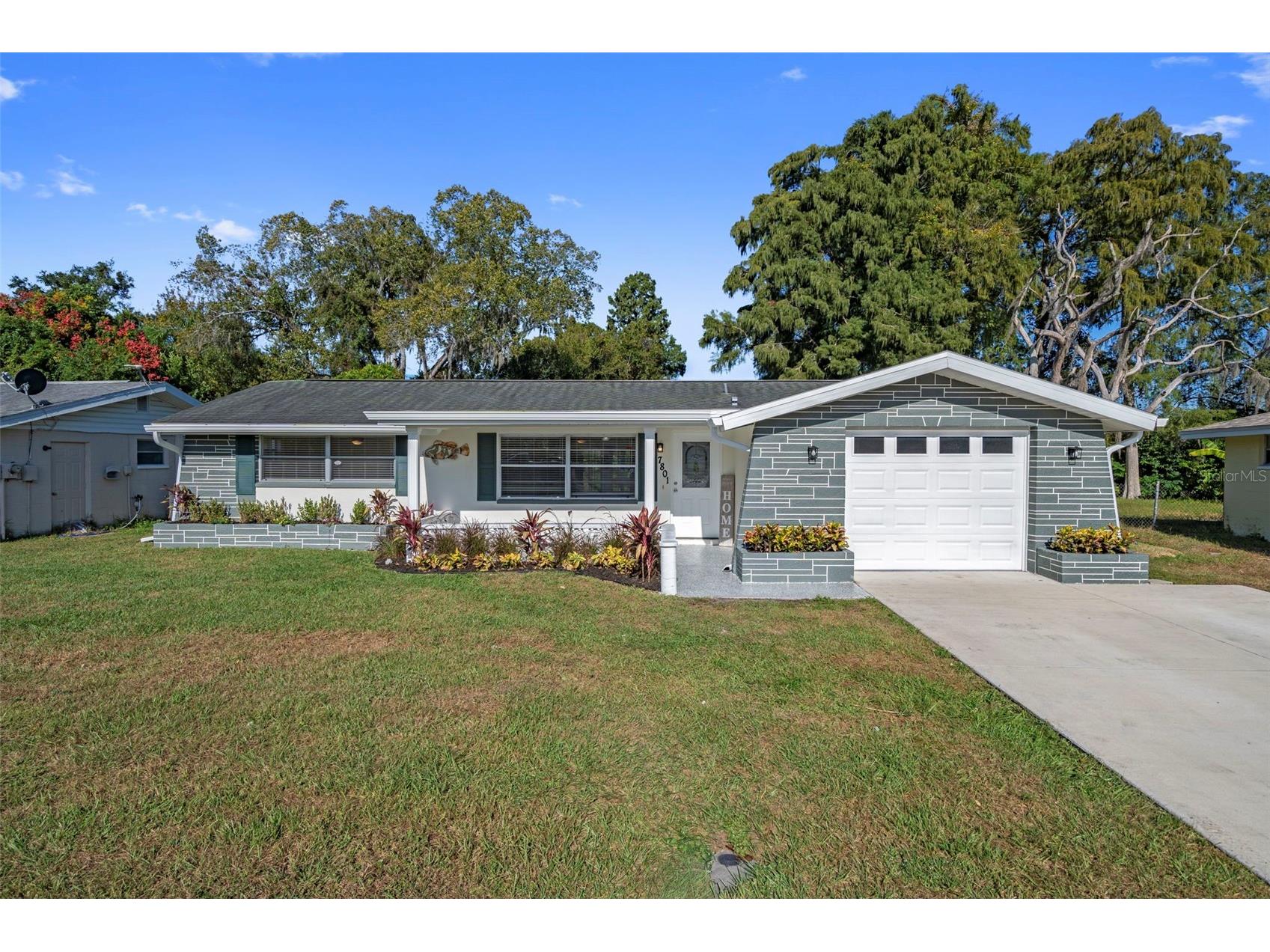 7801 Raintree Drive New Port Richey FL 34653 W7880018 image1