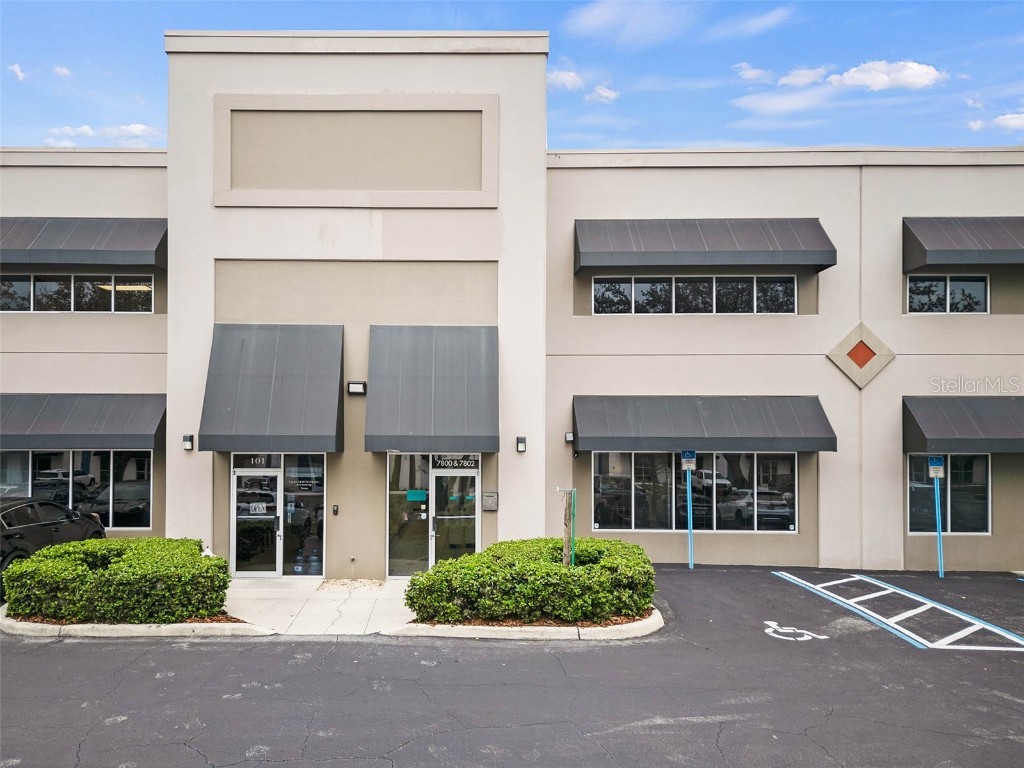 7802 Kingspointe Parkway #202 Orlando FL 32819 O6168928 image1