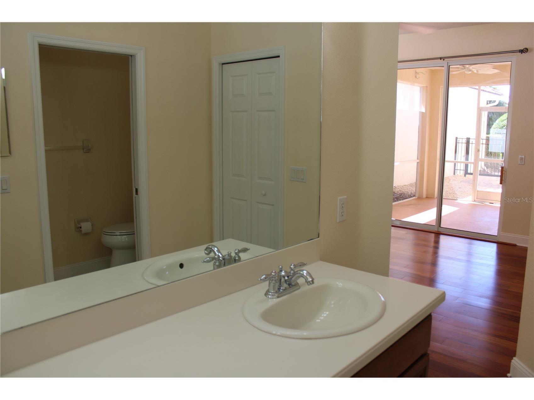 7803 33rd Street E Sarasota FL 34243 A4686792 image19
