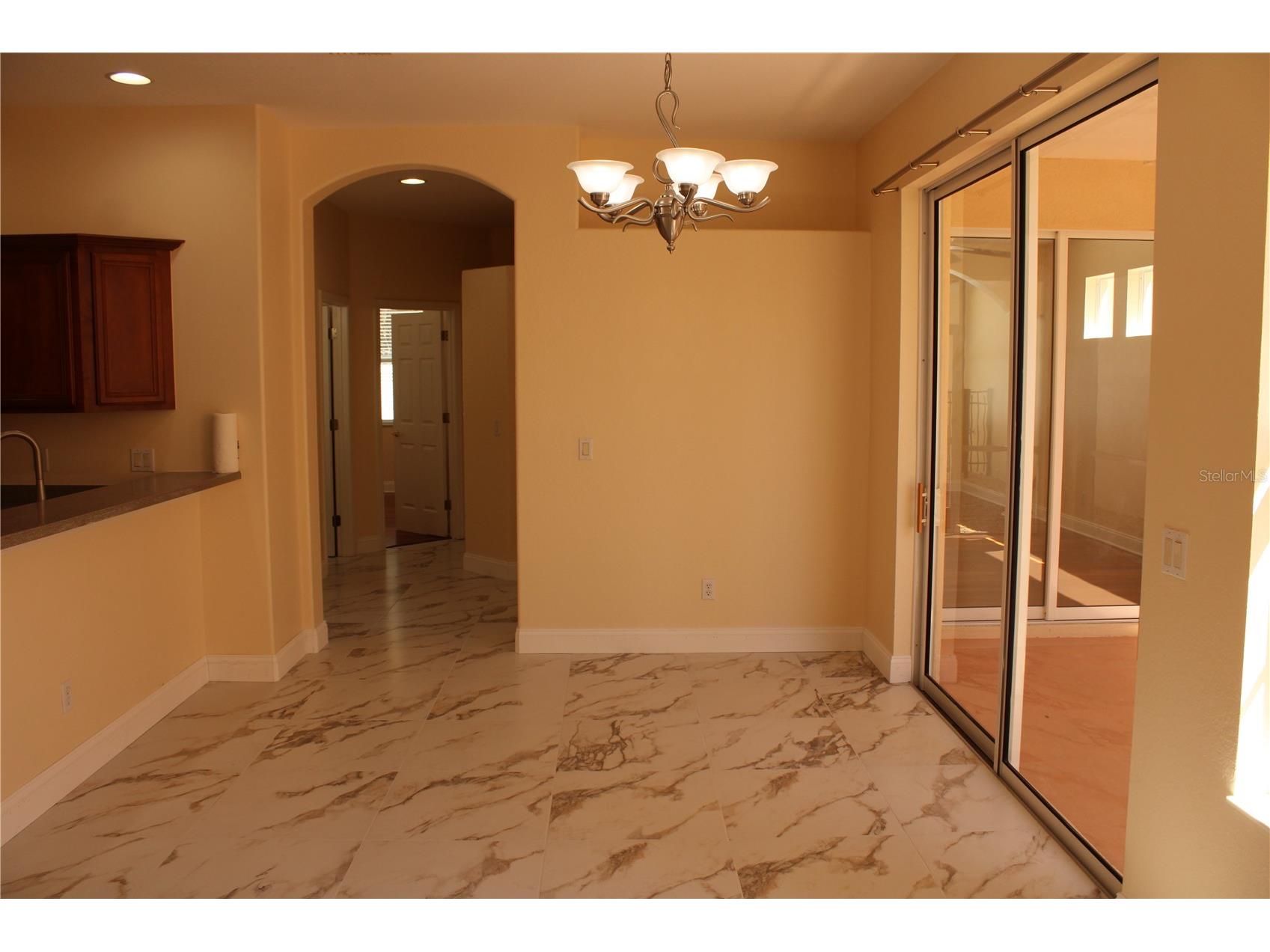 7803 33rd Street E Sarasota FL 34243 A4686792 image7