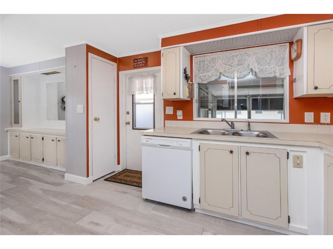 7803 46th Avenue N #2 Saint Petersburg FL 33709 TB8370647 image17