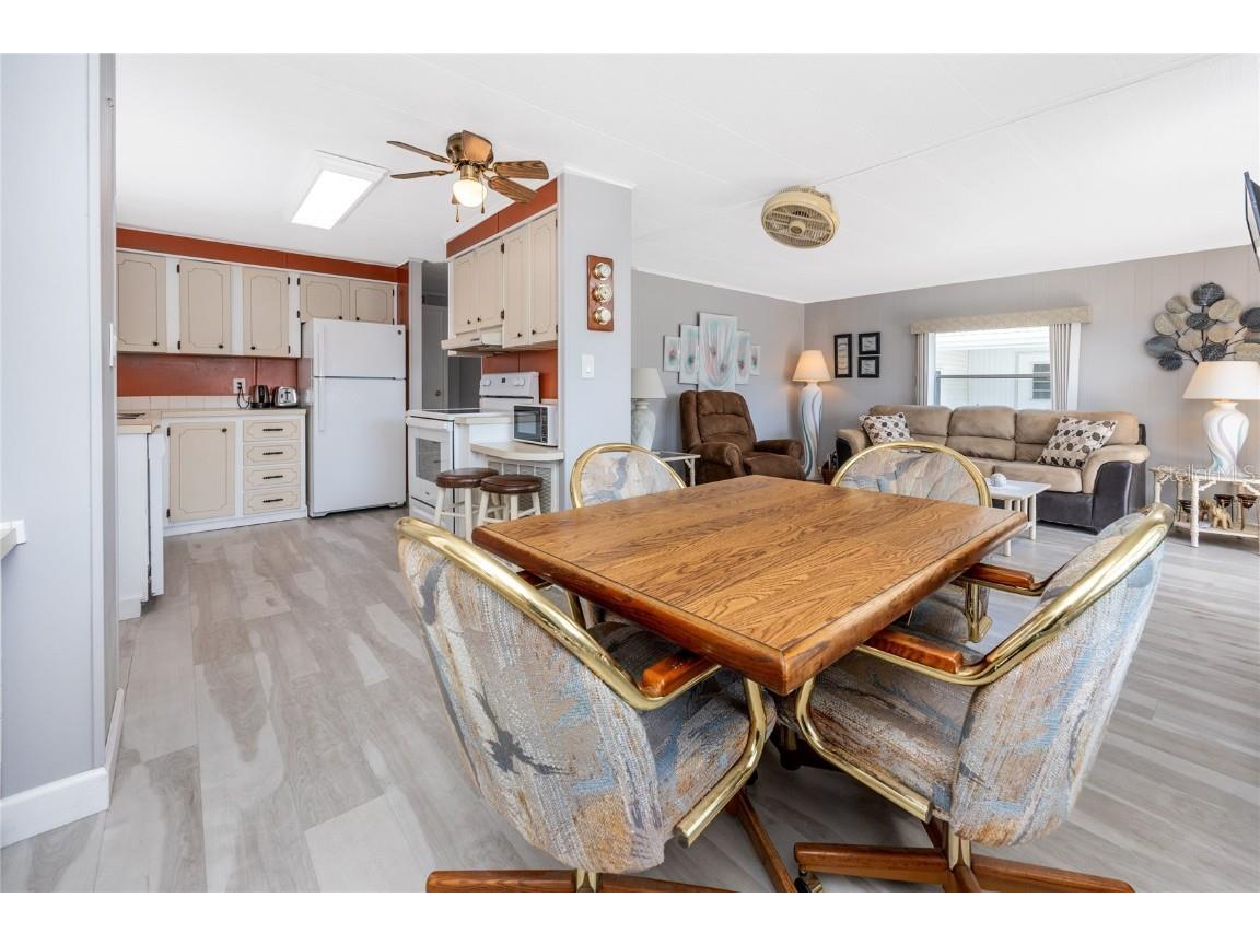 7803 46th Avenue N #2 Saint Petersburg FL 33709 TB8370647 image3