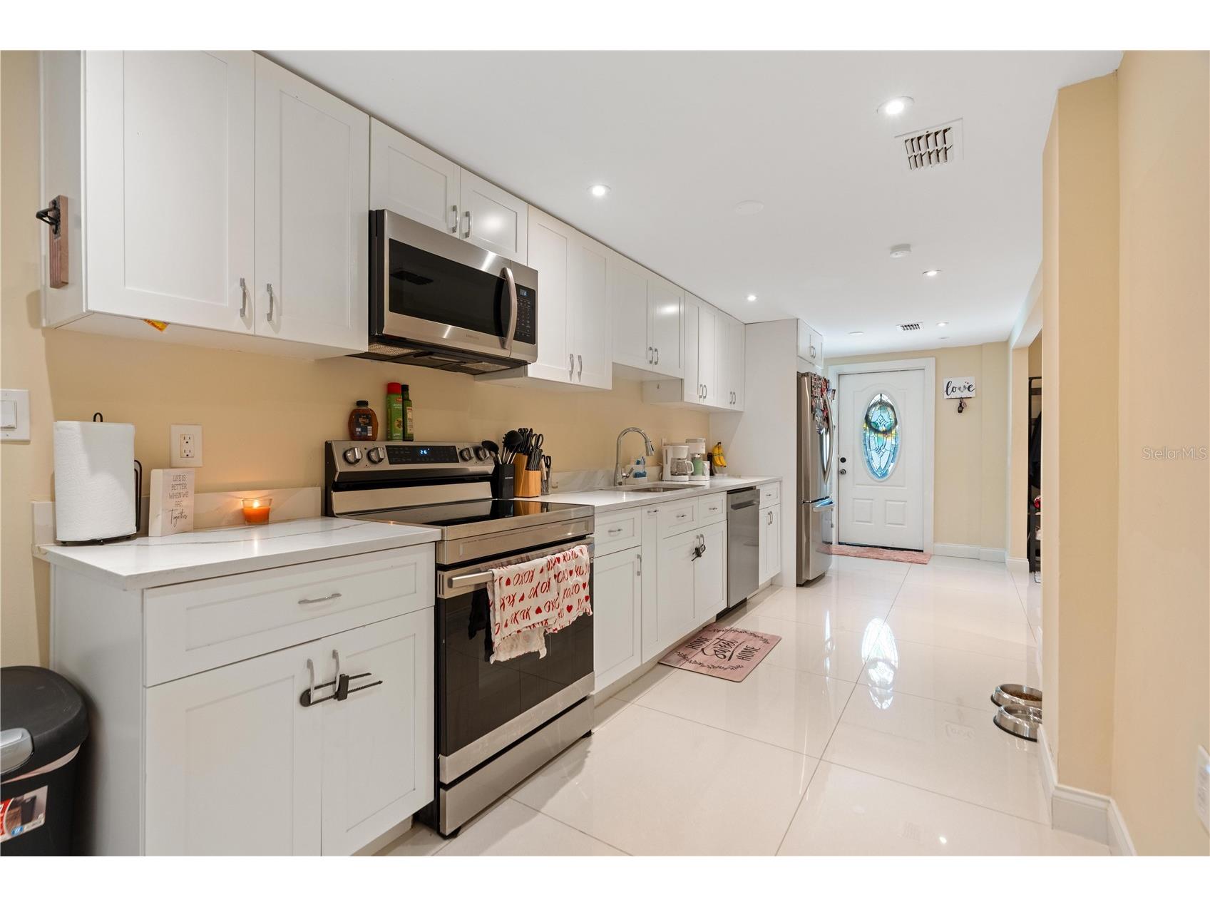 7803 Cadillac Avenue Hudson FL 34667 W7886554 image9