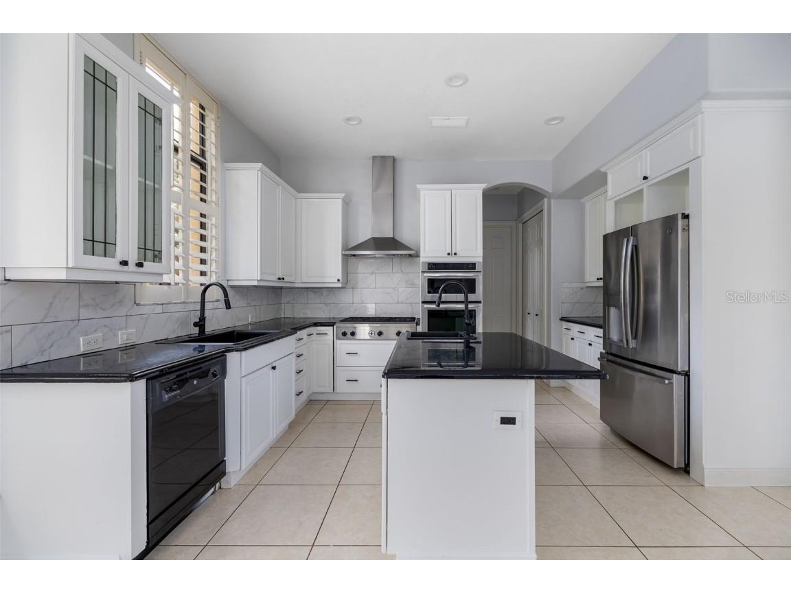 7803 Mathern Court Lakewood Ranch FL 34202 A4671863 image48