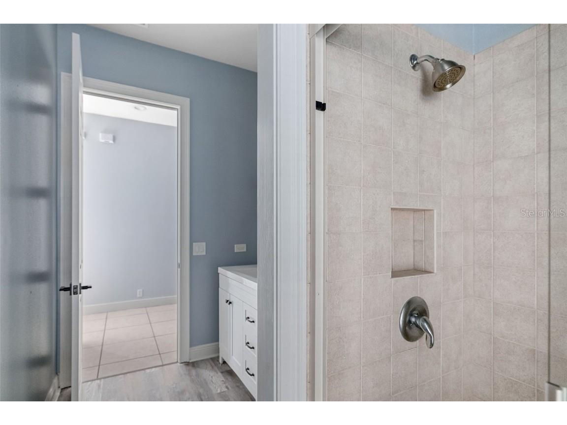 7803 Mathern Court Lakewood Ranch FL 34202 A4671863 image60