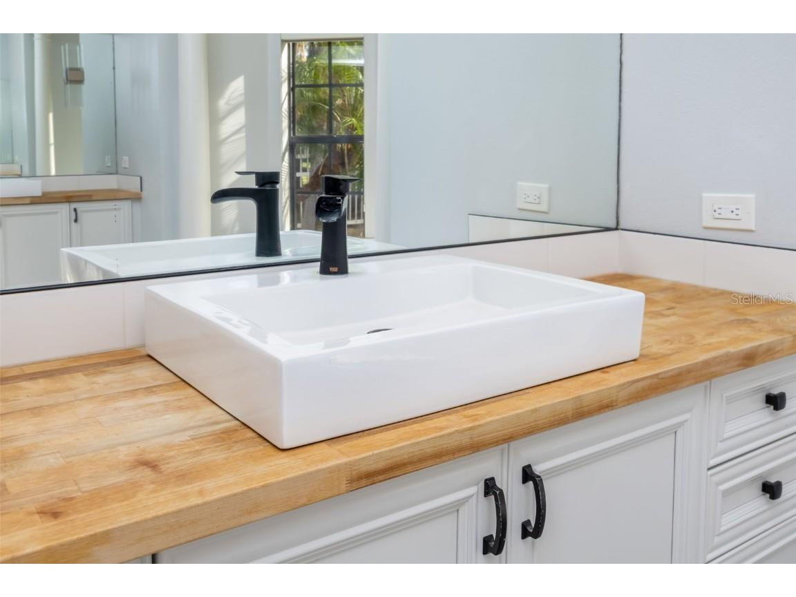 7803 Mathern Court Lakewood Ranch FL 34202 A4671863 image62