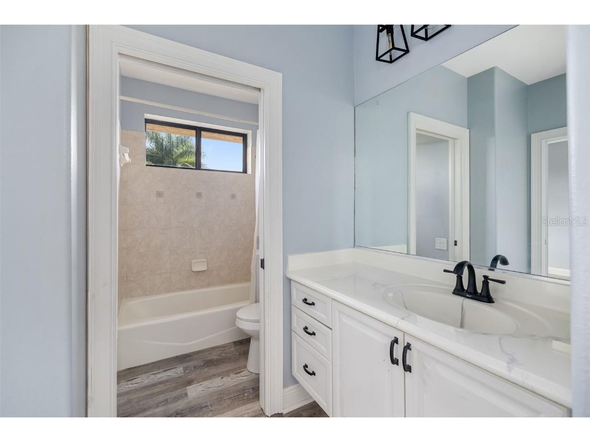 7803 Mathern Court Lakewood Ranch FL 34202 A4671863 image74