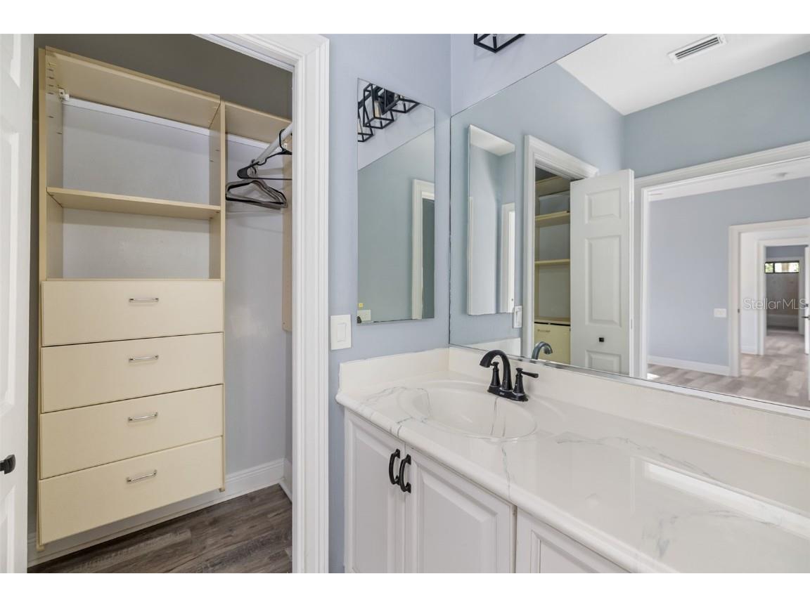 7803 Mathern Court Lakewood Ranch FL 34202 A4671863 image82