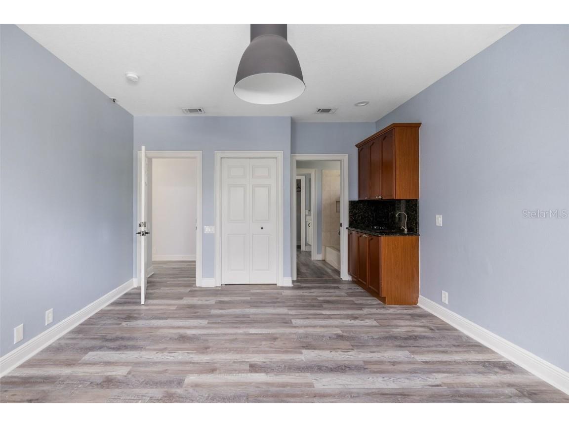 7803 Mathern Court Lakewood Ranch FL 34202 A4671863 image86