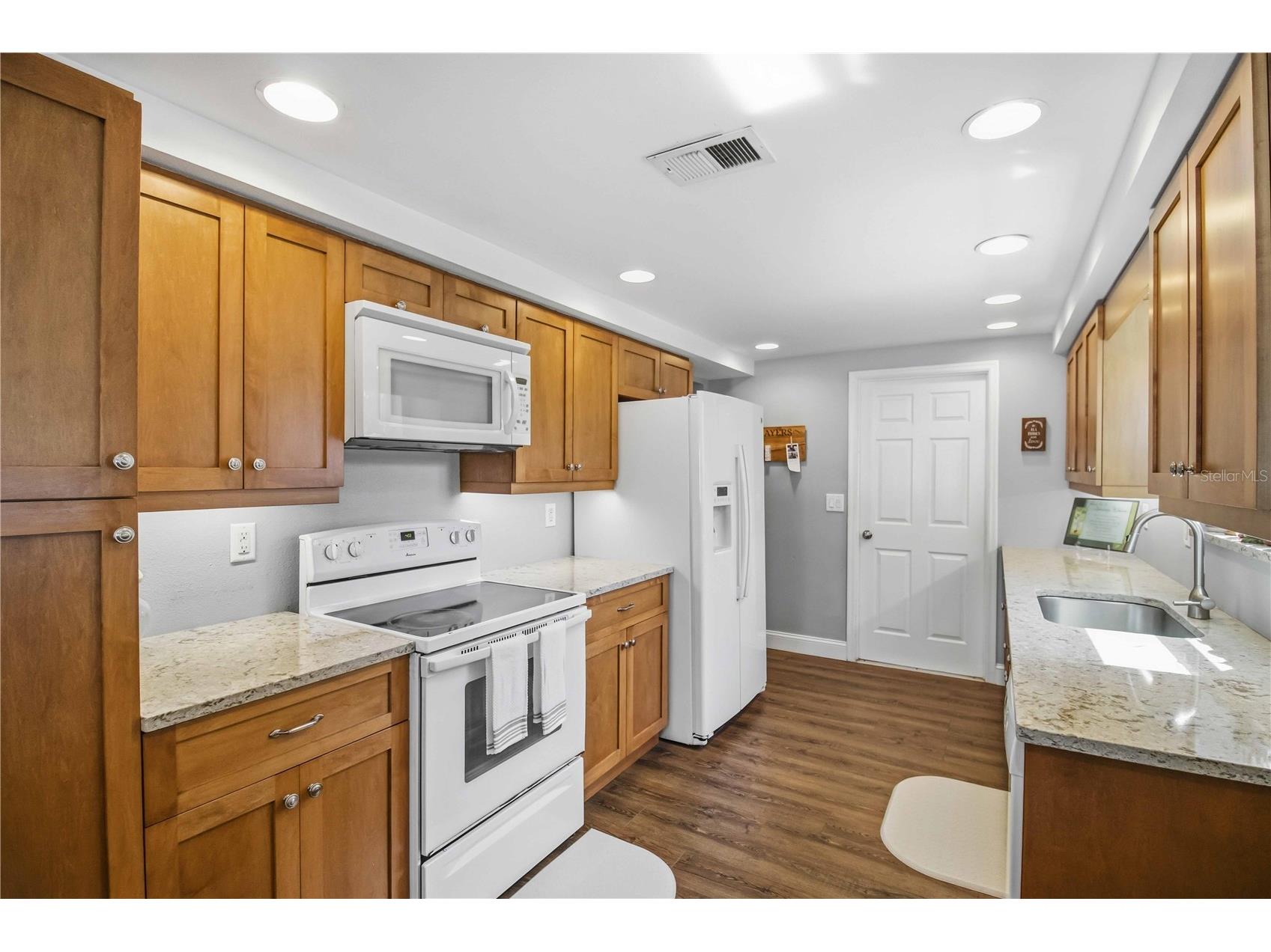 7804 54th Court E Palmetto FL 34221 A4688845 image13
