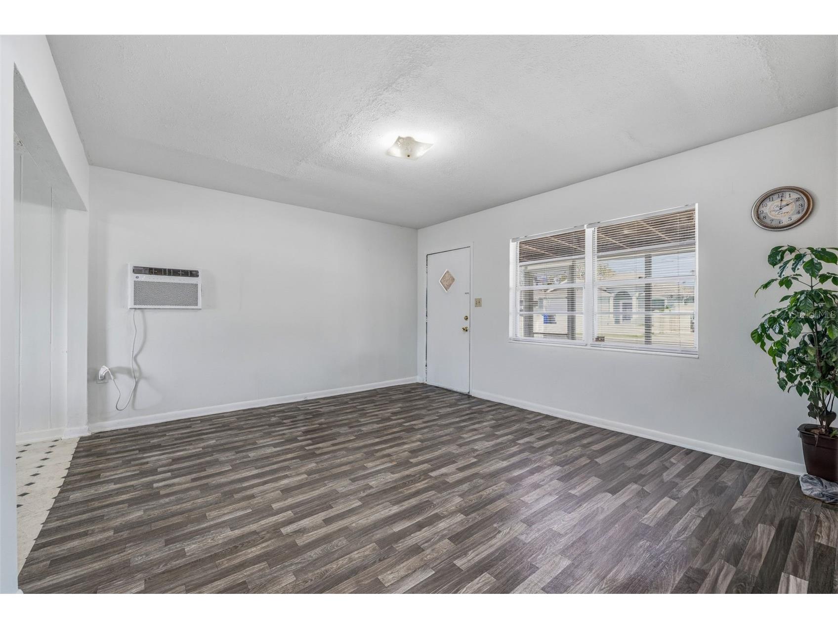 7804 N Church Avenue Tampa FL 33614 TB8483891 image7