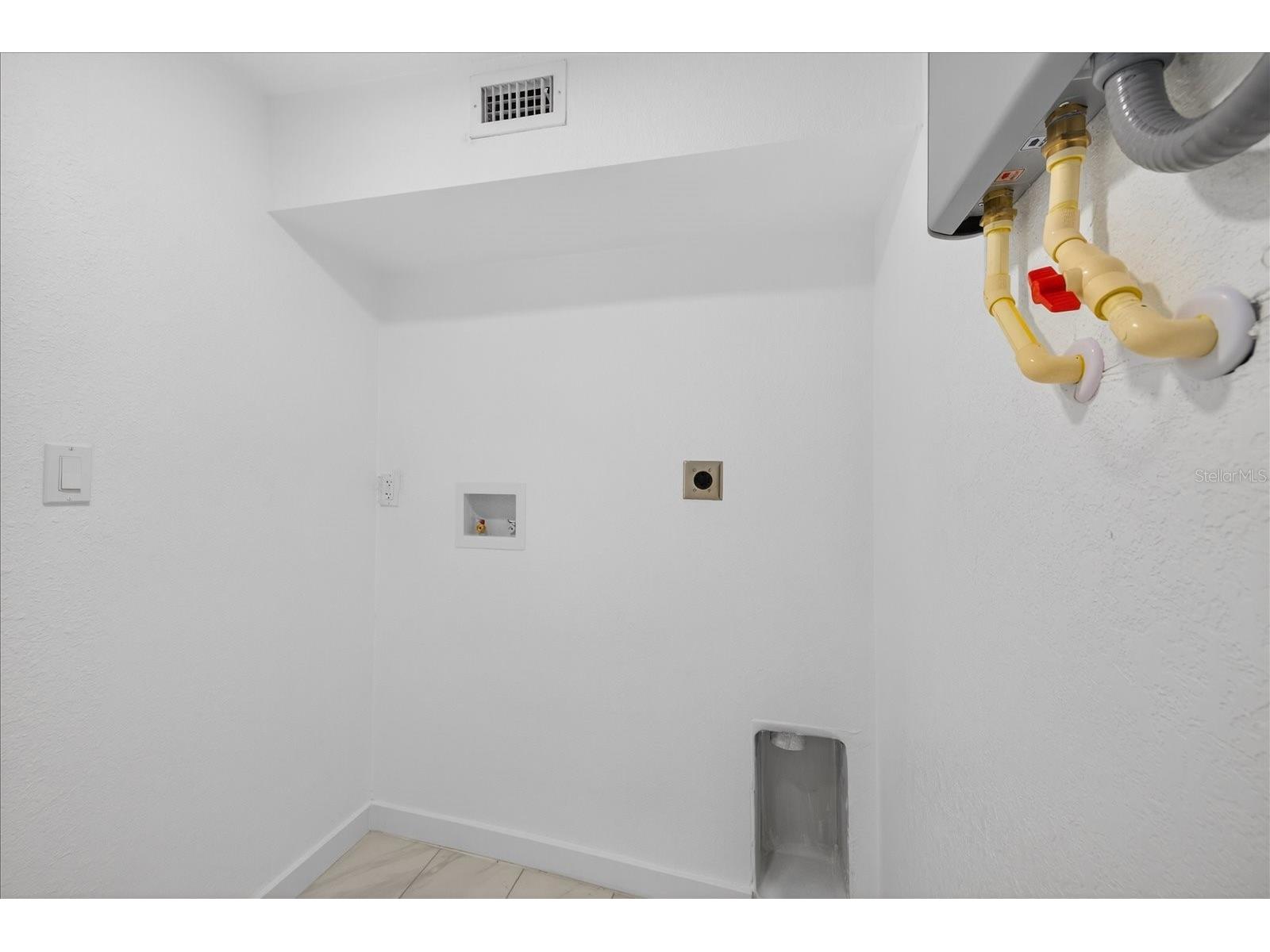 7806 N Jamaica Street Tampa FL 33614 TB8493437 image34