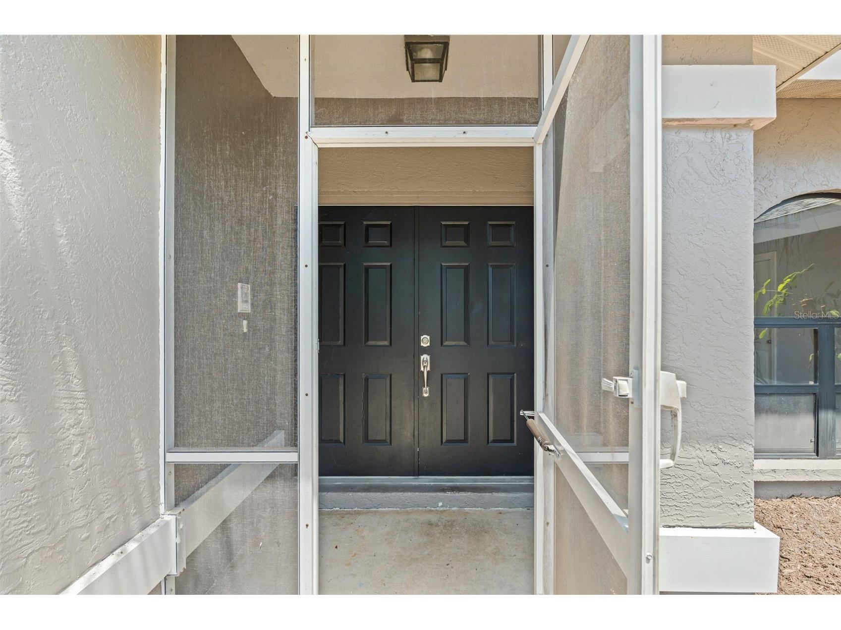 7807 38th Court E Sarasota FL 34243 A4693933 image2