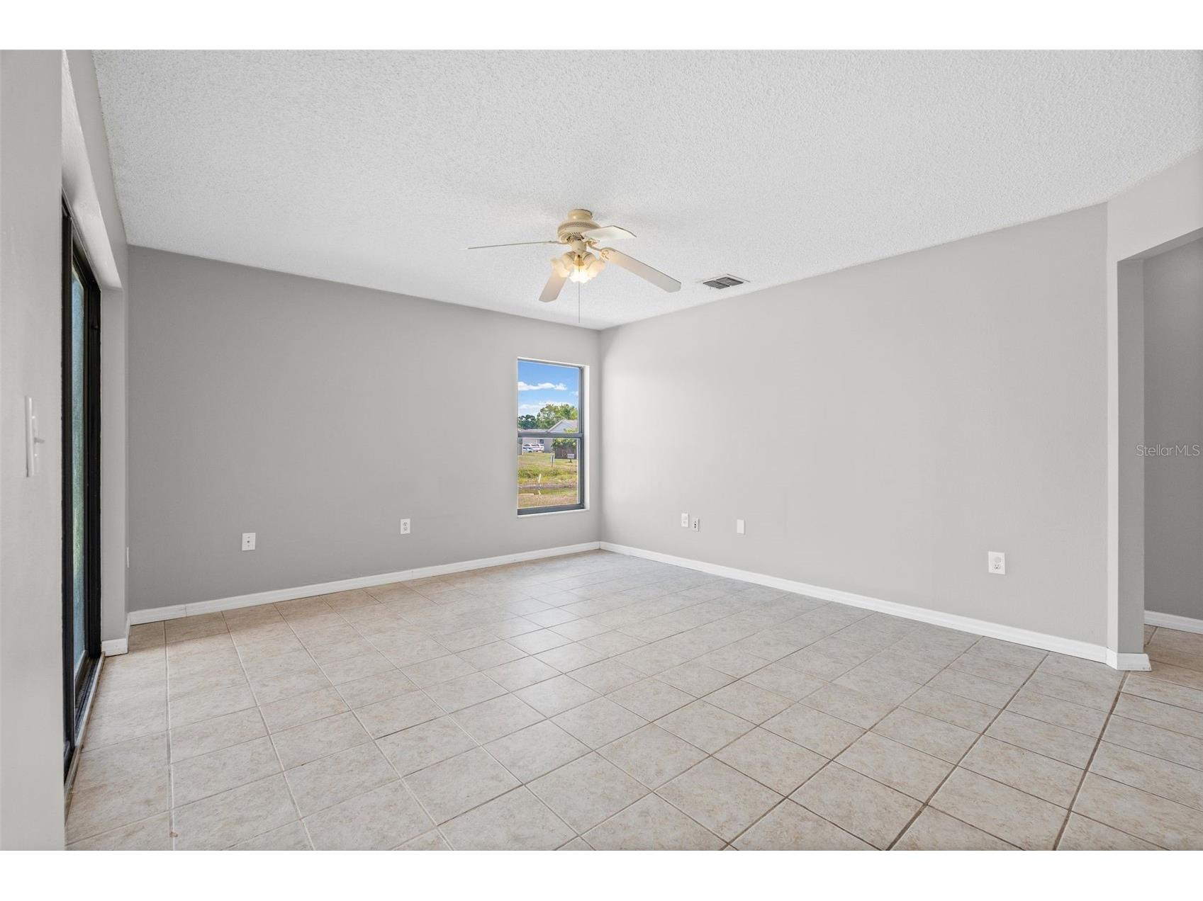 7807 38th Court E Sarasota FL 34243 A4693933 image27