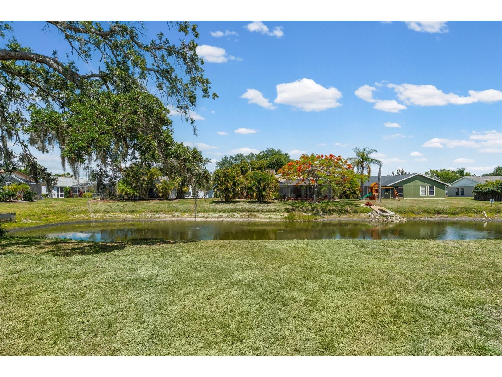 7807 38th Court E Sarasota FL 34243 A4693933 image43
