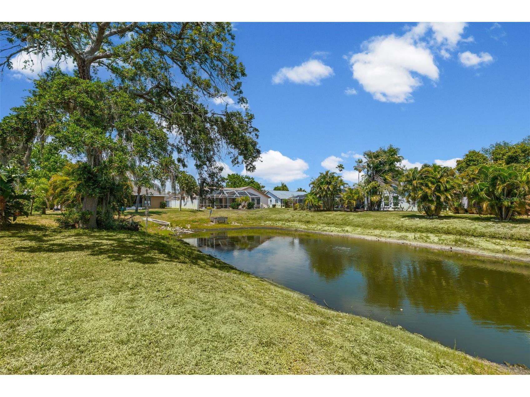 7807 38th Court E Sarasota FL 34243 A4693933 image44