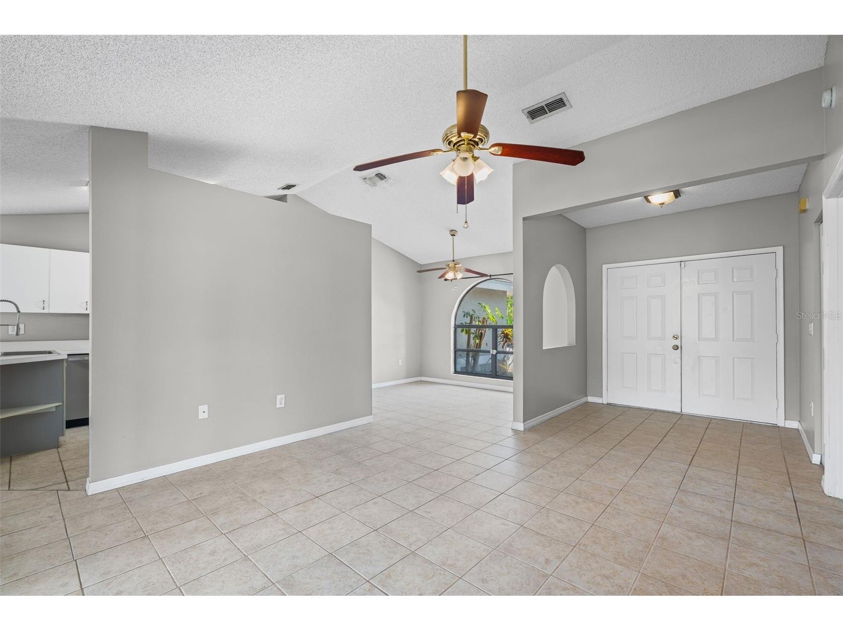 7807 38th Court E Sarasota FL 34243 A4693933 image8