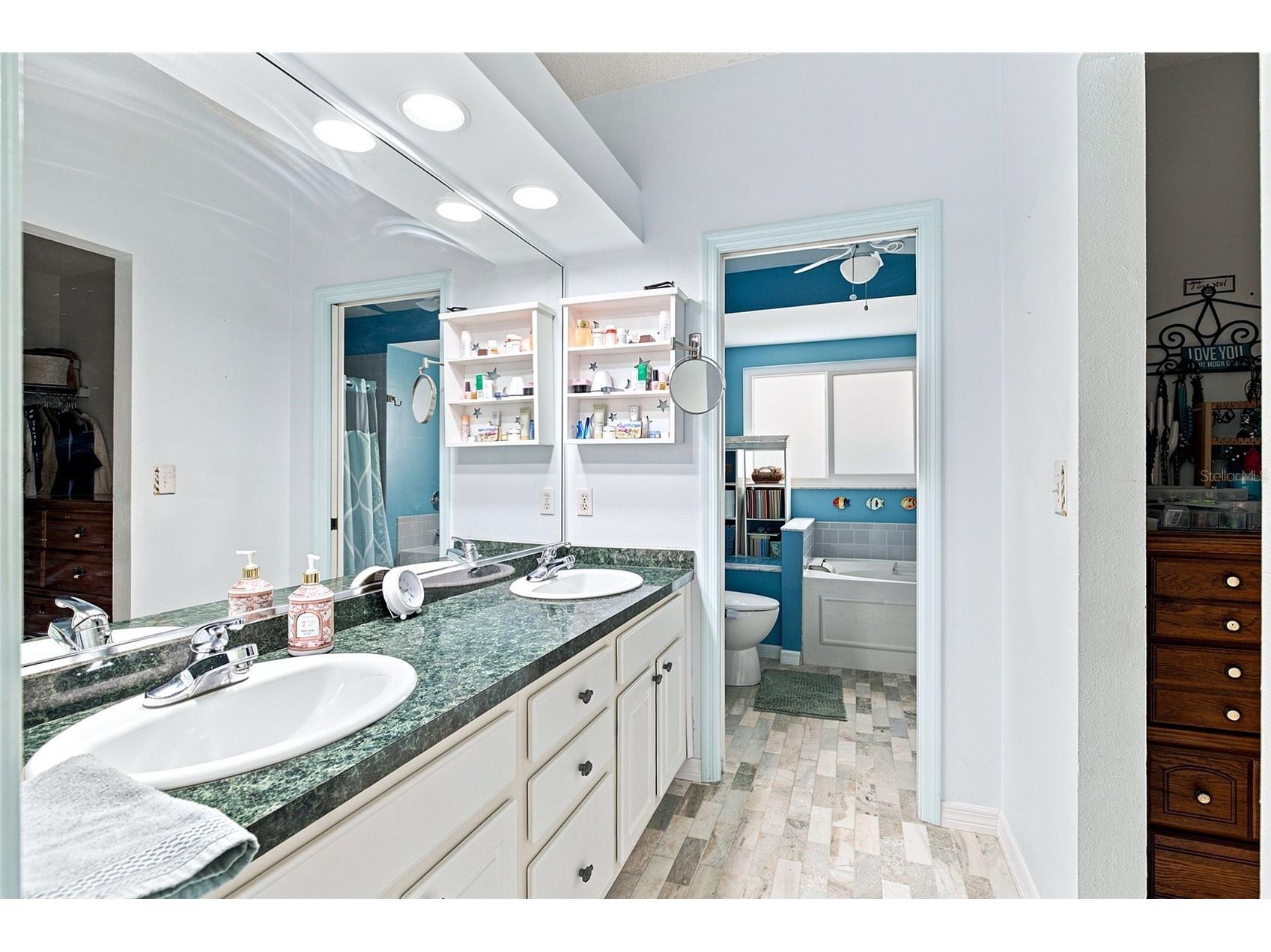 7809 34th Court E Sarasota FL 34243 TB8527043 image18