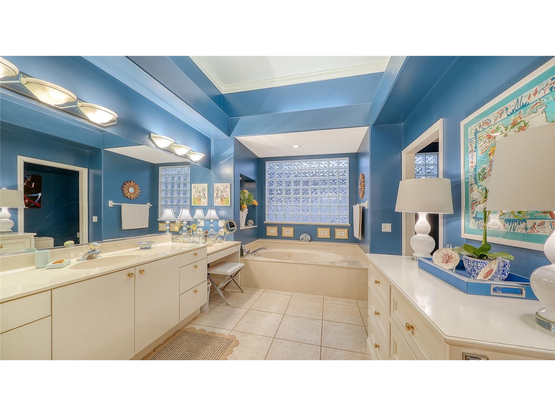 7809 Allen Robertson Place Sarasota FL 34240 A4690162 image32