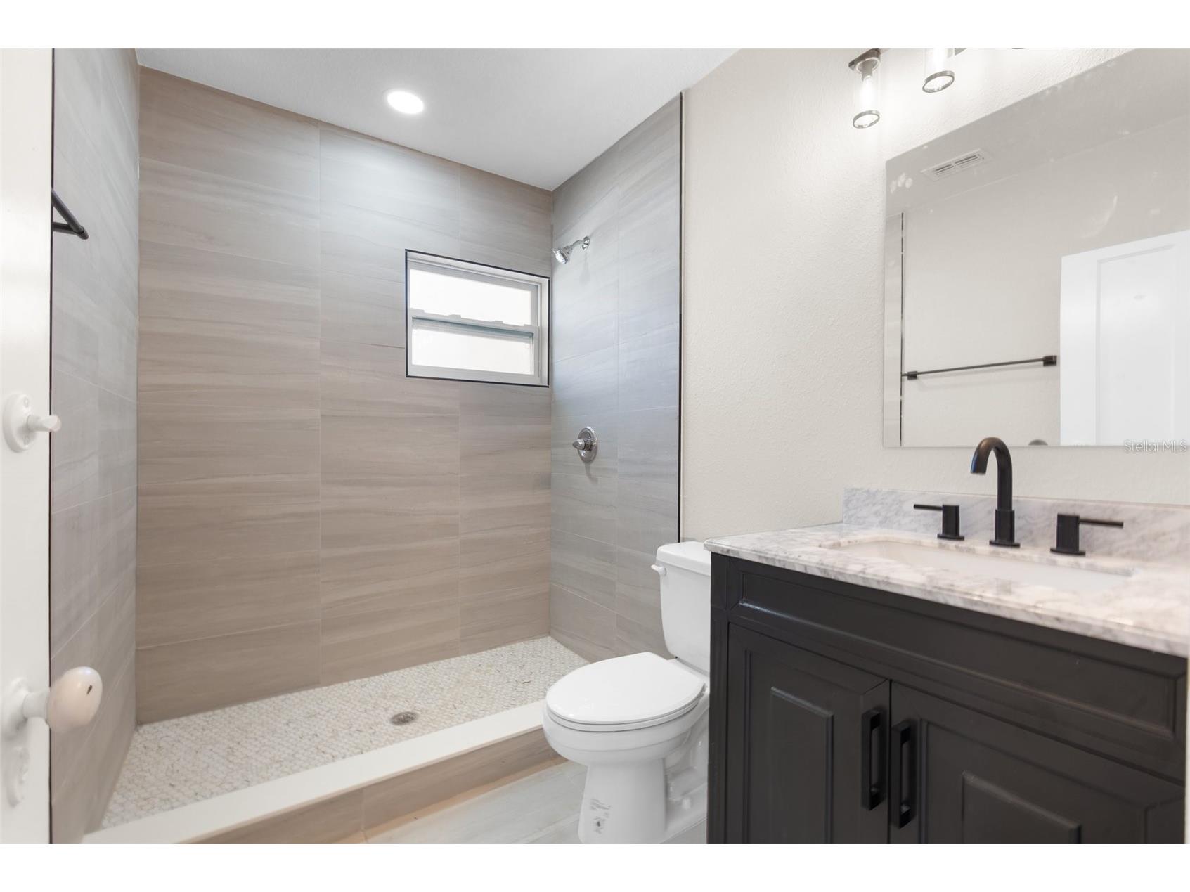 781 31st Avenue N Saint Petersburg FL 33704 TB8465887 image25