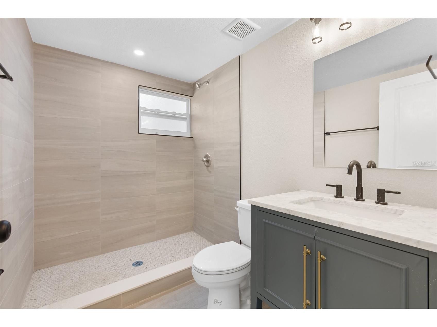 781 31st Avenue N Saint Petersburg FL 33704 TB8471937 image5