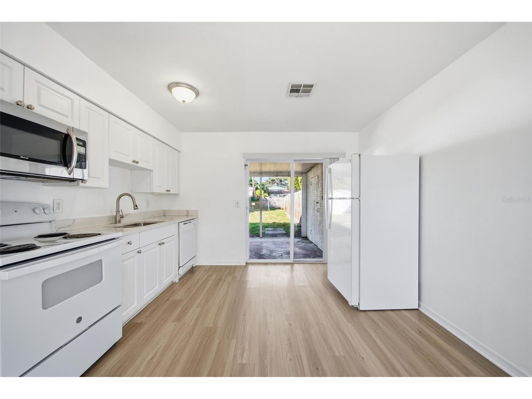 781 73rd Avenue N Saint Petersburg FL 33702 TB8463059 image5