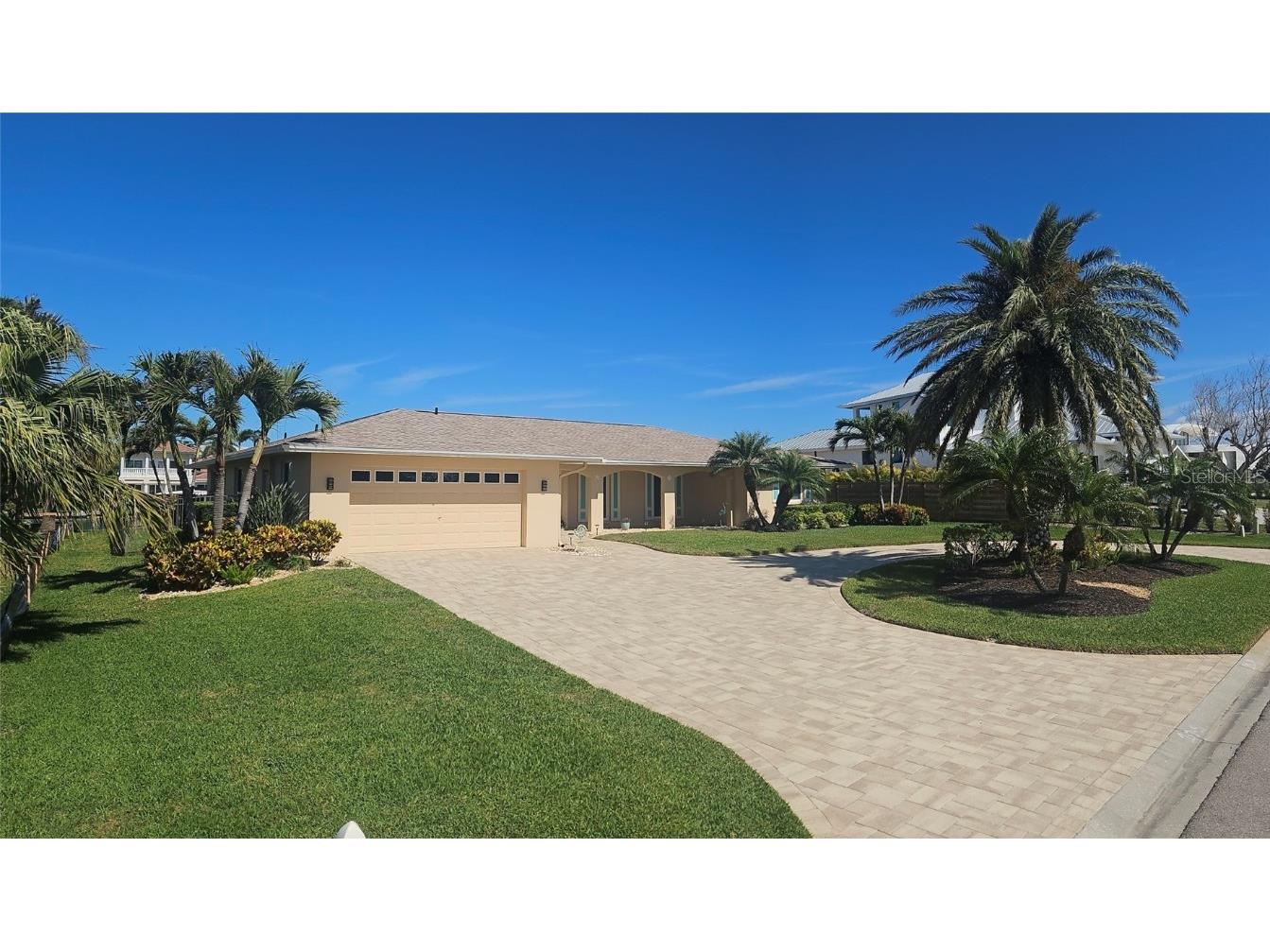 781 Binnacle Point Drive Longboat Key FL 34228 TB8372210 image1