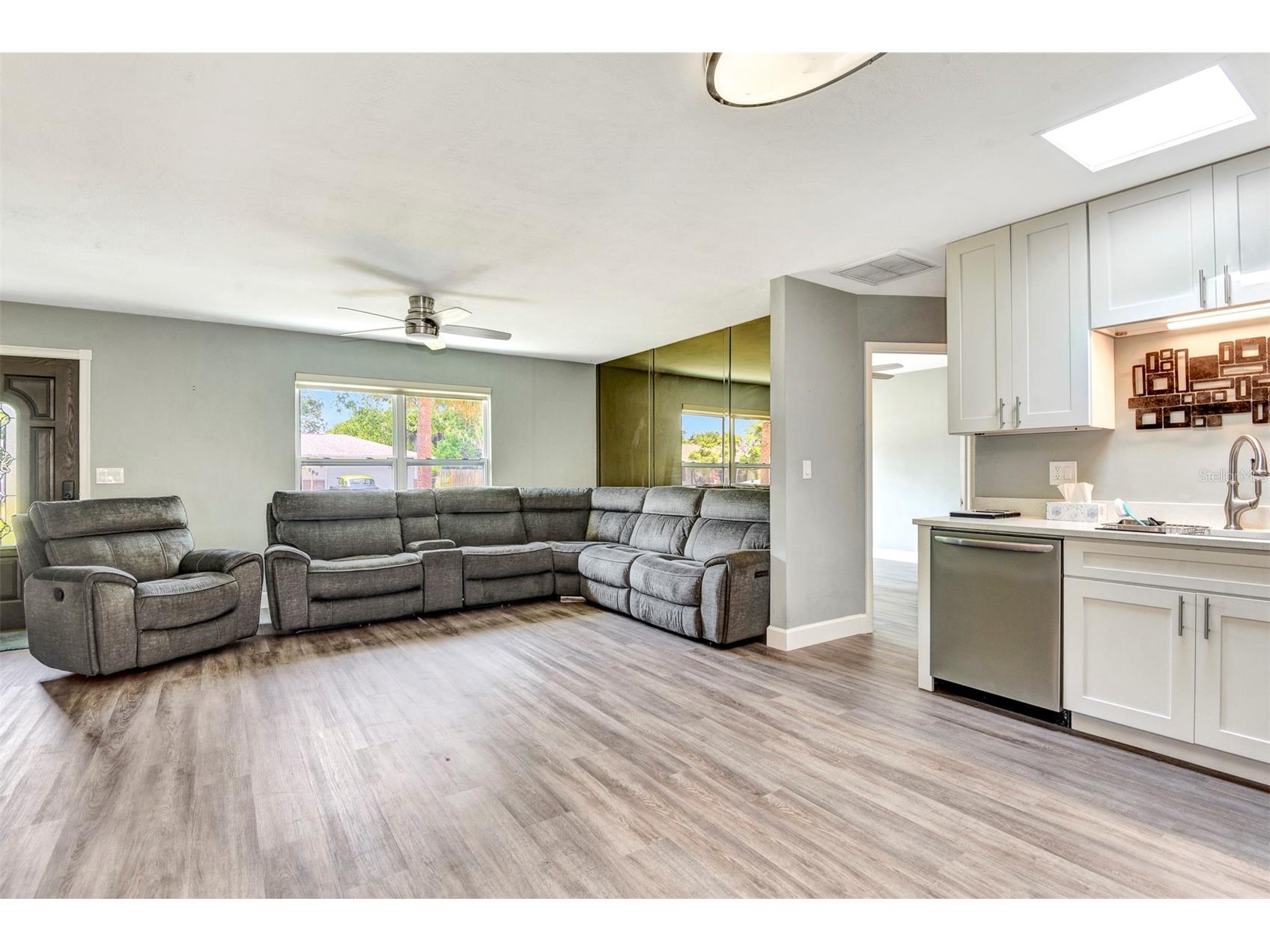 781 Little Pine Drive South Daytona FL 32119 TB8528190 image3