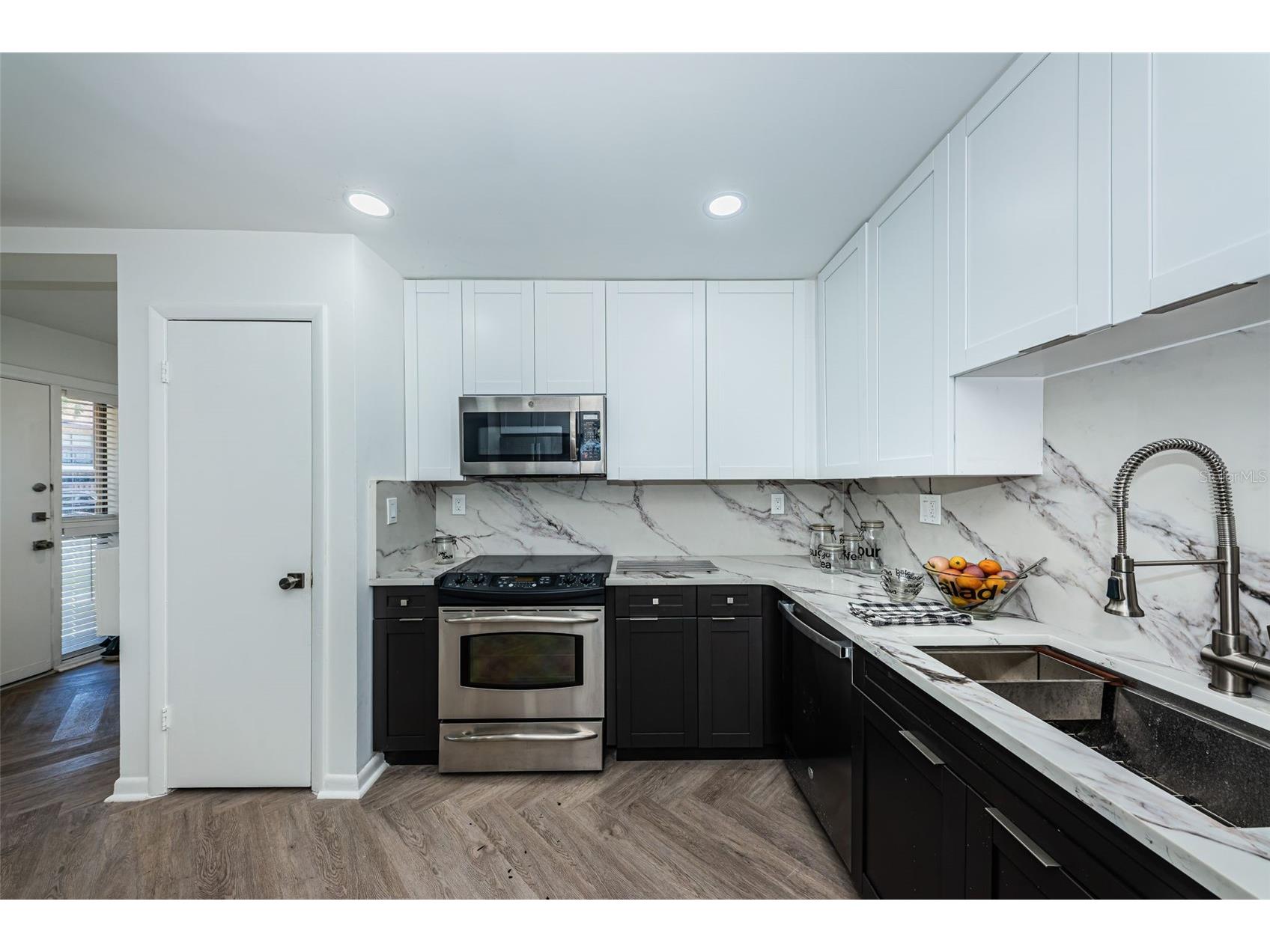 781 Village Lake Terrace N #101A Saint Petersburg FL 33716 O6406981 image14