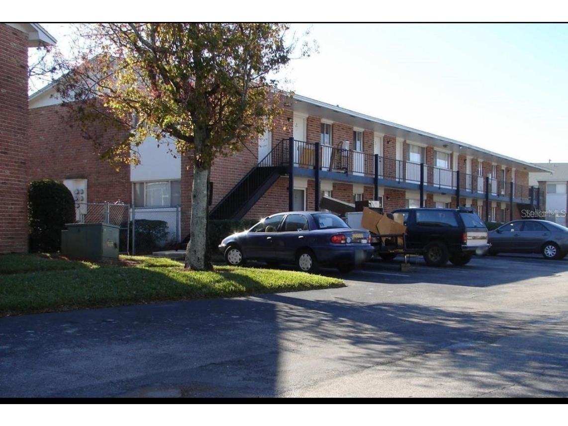 781 W Lancaster Road #B38 Orlando FL 32809 S5125570 image1