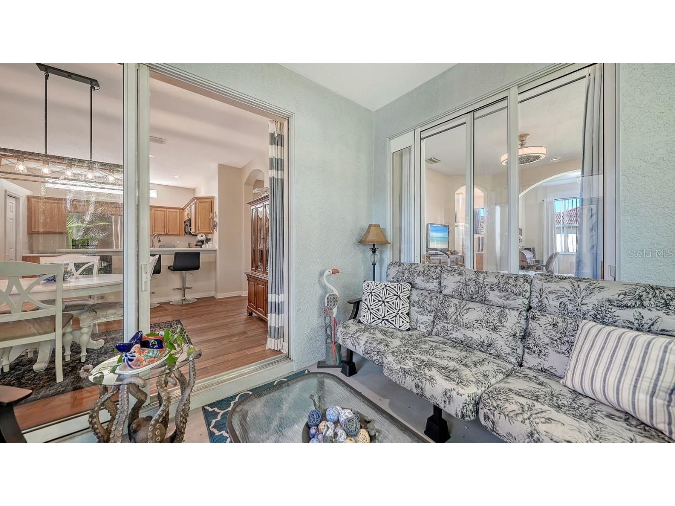 7810 33rd Street E Sarasota FL 34243 A4672891 image11