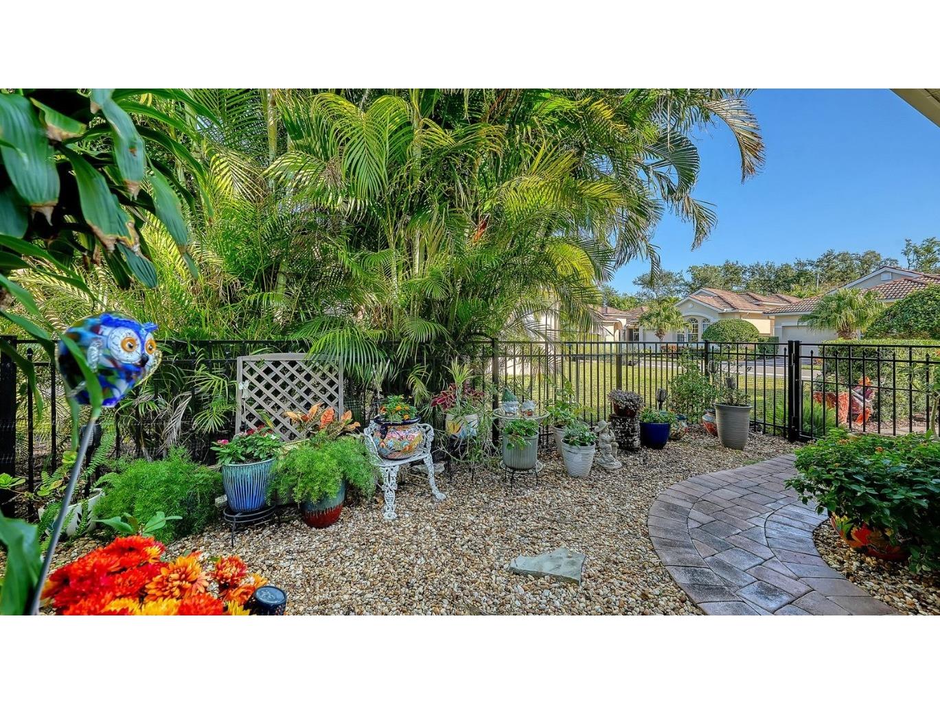 7810 33rd Street E Sarasota FL 34243 A4672891 image26