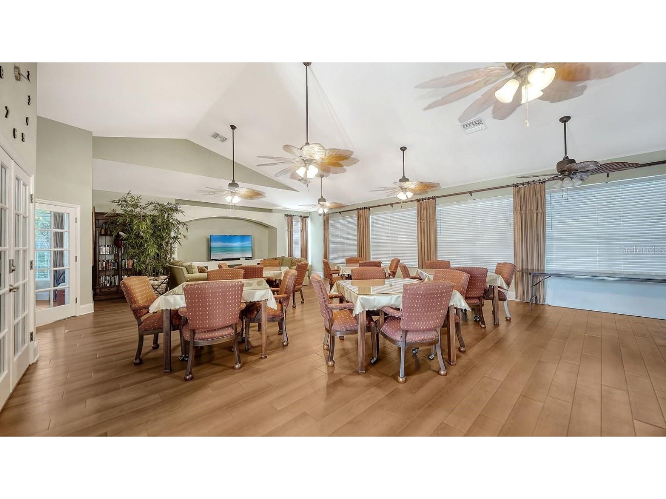 7810 33rd Street E Sarasota FL 34243 A4672891 image32