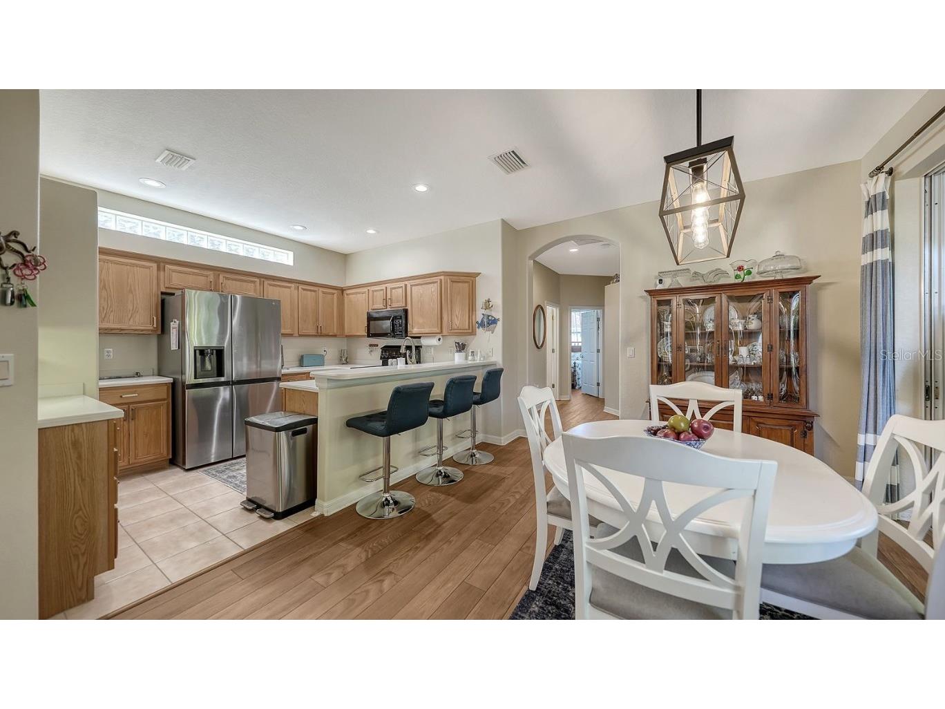 7810 33rd Street E Sarasota FL 34243 A4672891 image9