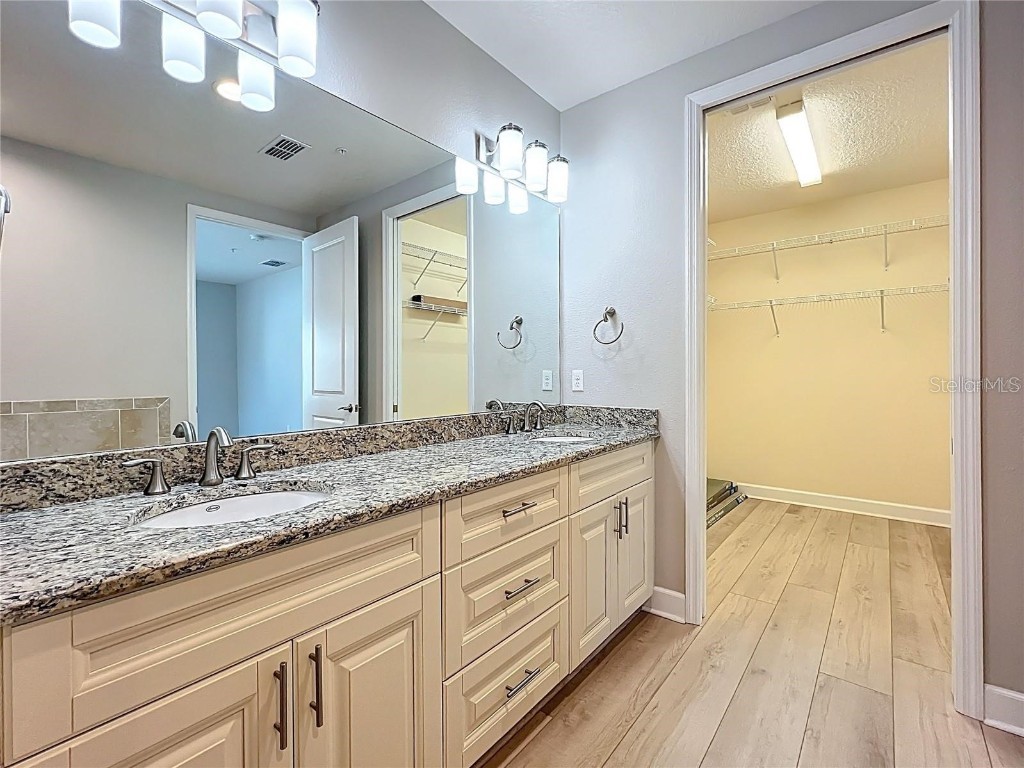 7810 34th Avenue W #103 Bradenton FL 34209 A4661597 image26