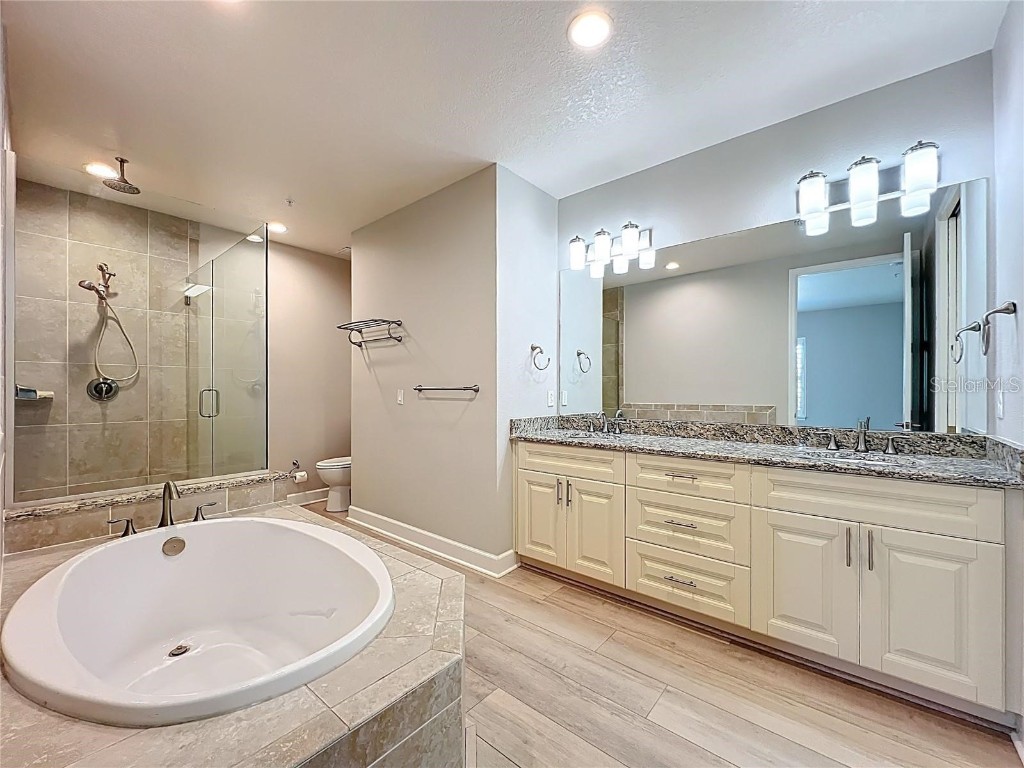 7810 34th Avenue W #103 Bradenton FL 34209 A4661597 image28