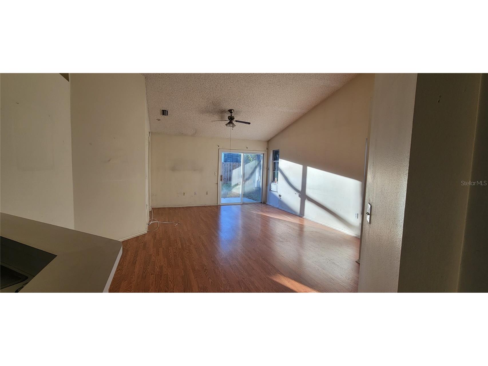 7810 Geneva Lane #61 Sarasota FL 34243 A4670748 image3