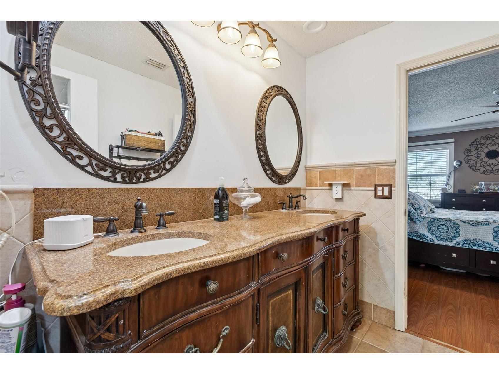 7810 N Cameron Avenue Tampa FL 33614 TB8482942 image20