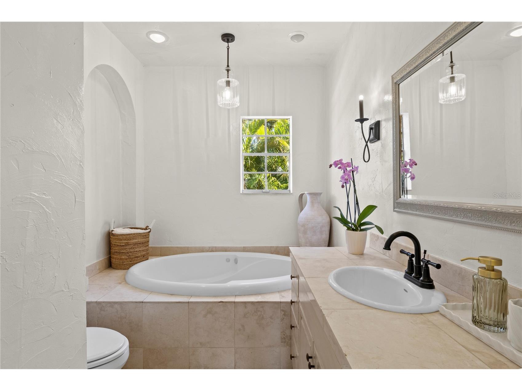 7810 Senrab Drive Bradenton FL 34209 TB8501517 image32