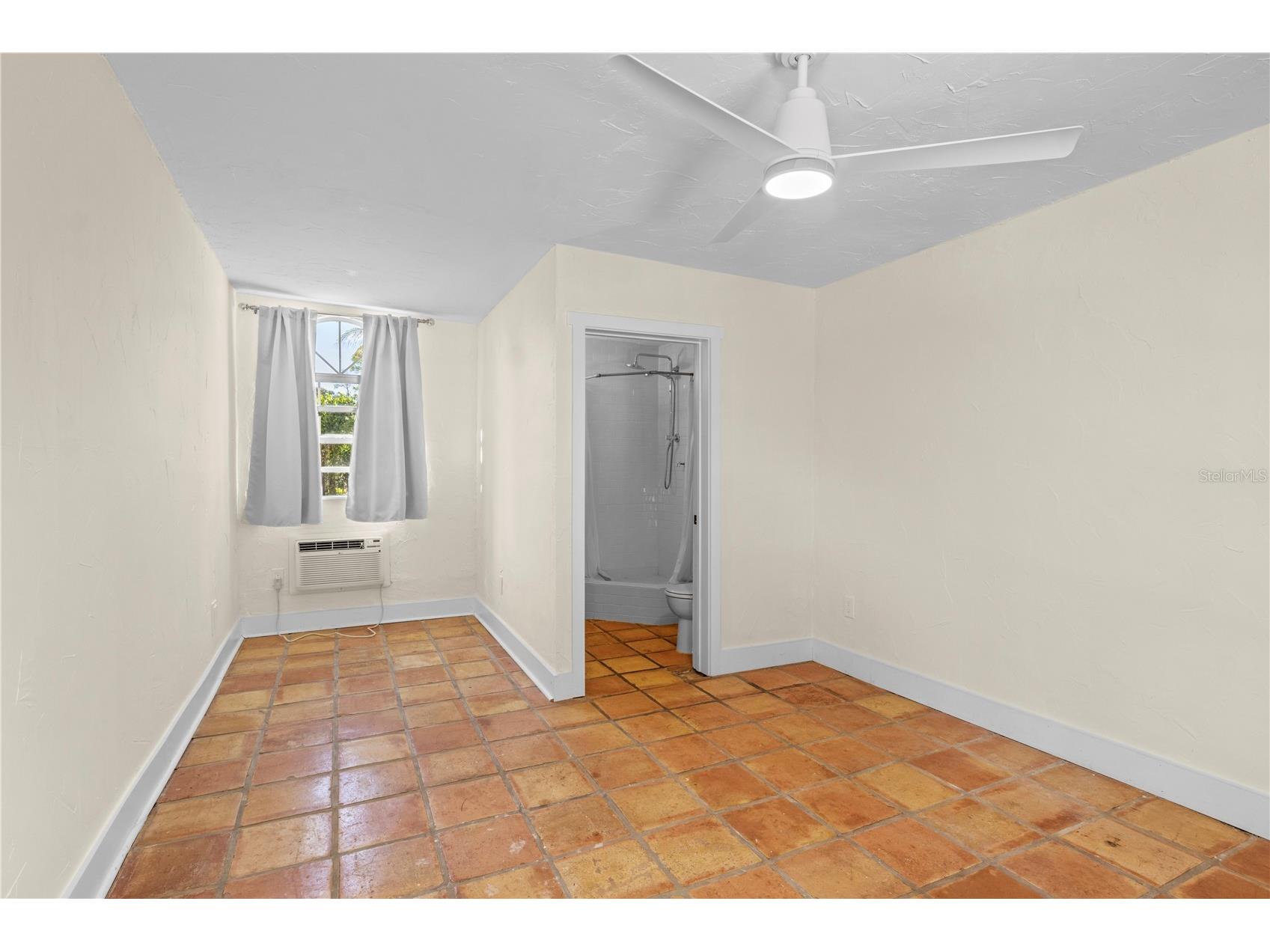 7810 Senrab Drive Bradenton FL 34209 TB8501517 image43