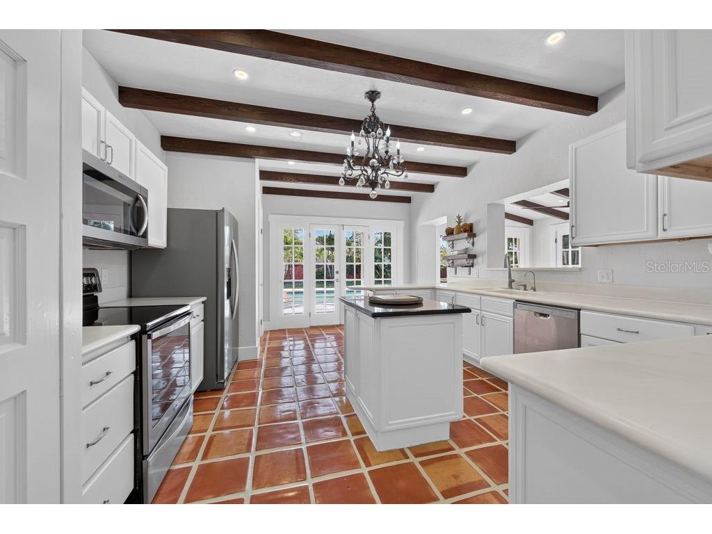7810 Senrab Drive Bradenton FL 34209 TB8526463 image22