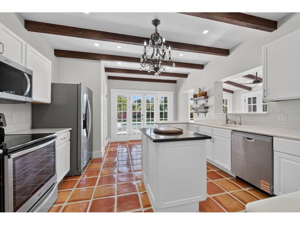 7810 Senrab Drive Bradenton FL 34209 TB8526463 image23