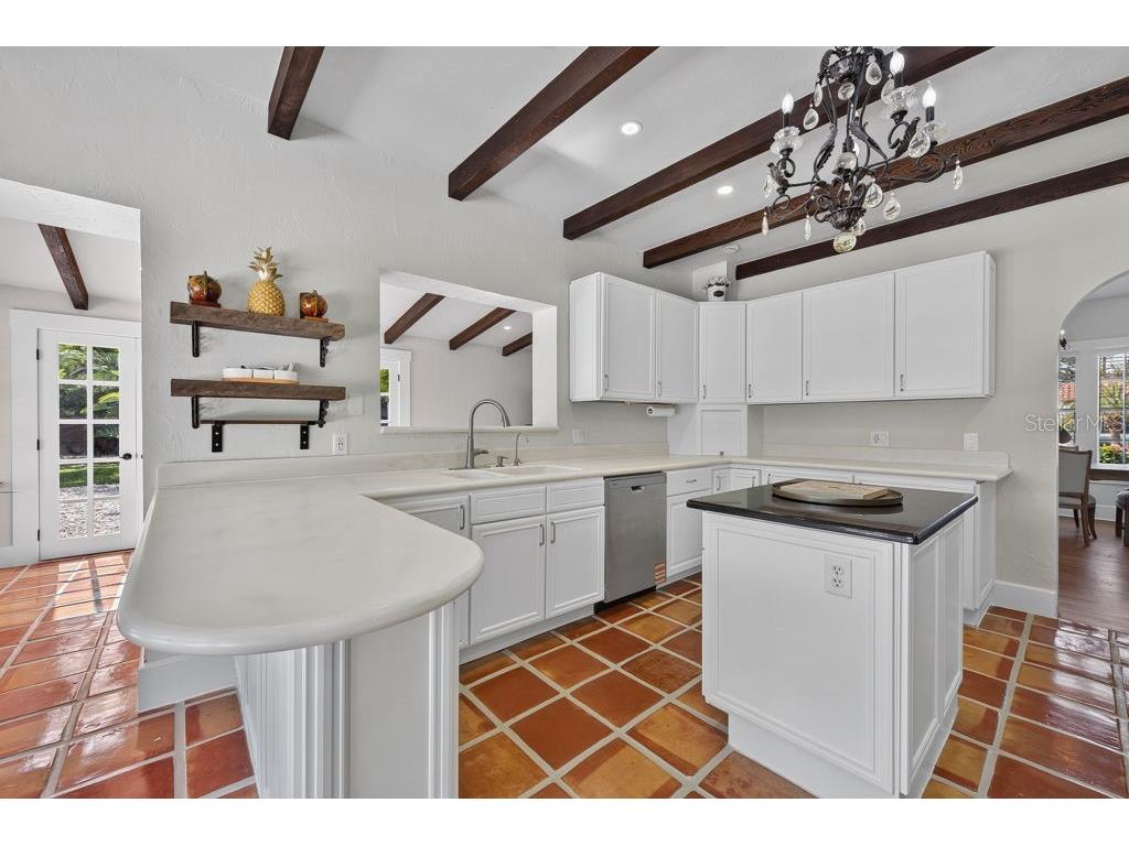 7810 Senrab Drive Bradenton FL 34209 TB8526463 image27