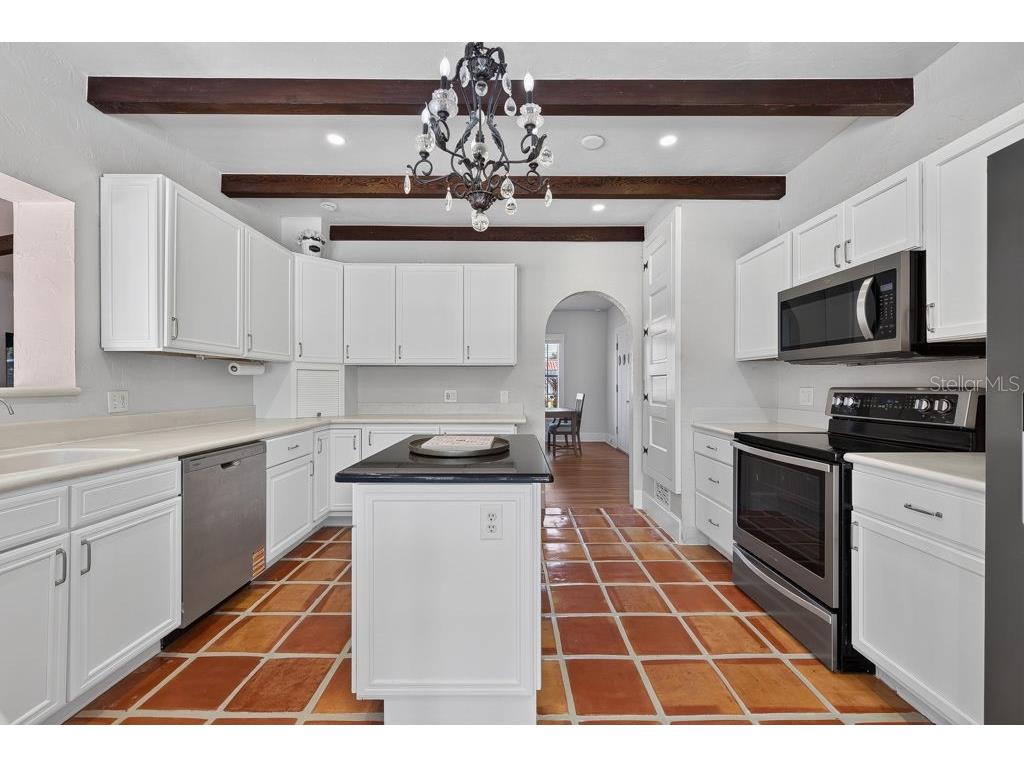 7810 Senrab Drive Bradenton FL 34209 TB8526463 image28