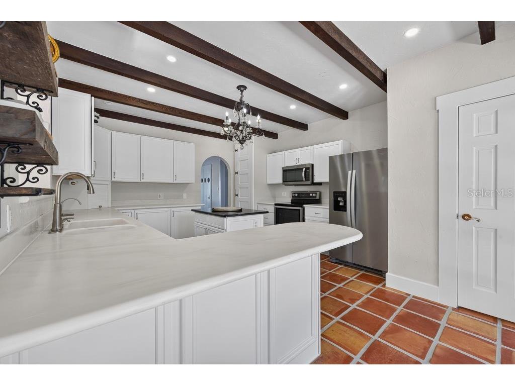 7810 Senrab Drive Bradenton FL 34209 TB8526463 image30