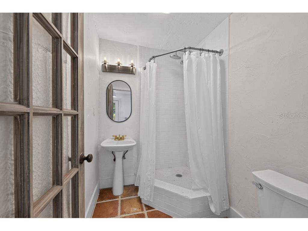 7810 Senrab Drive Bradenton FL 34209 TB8526463 image69