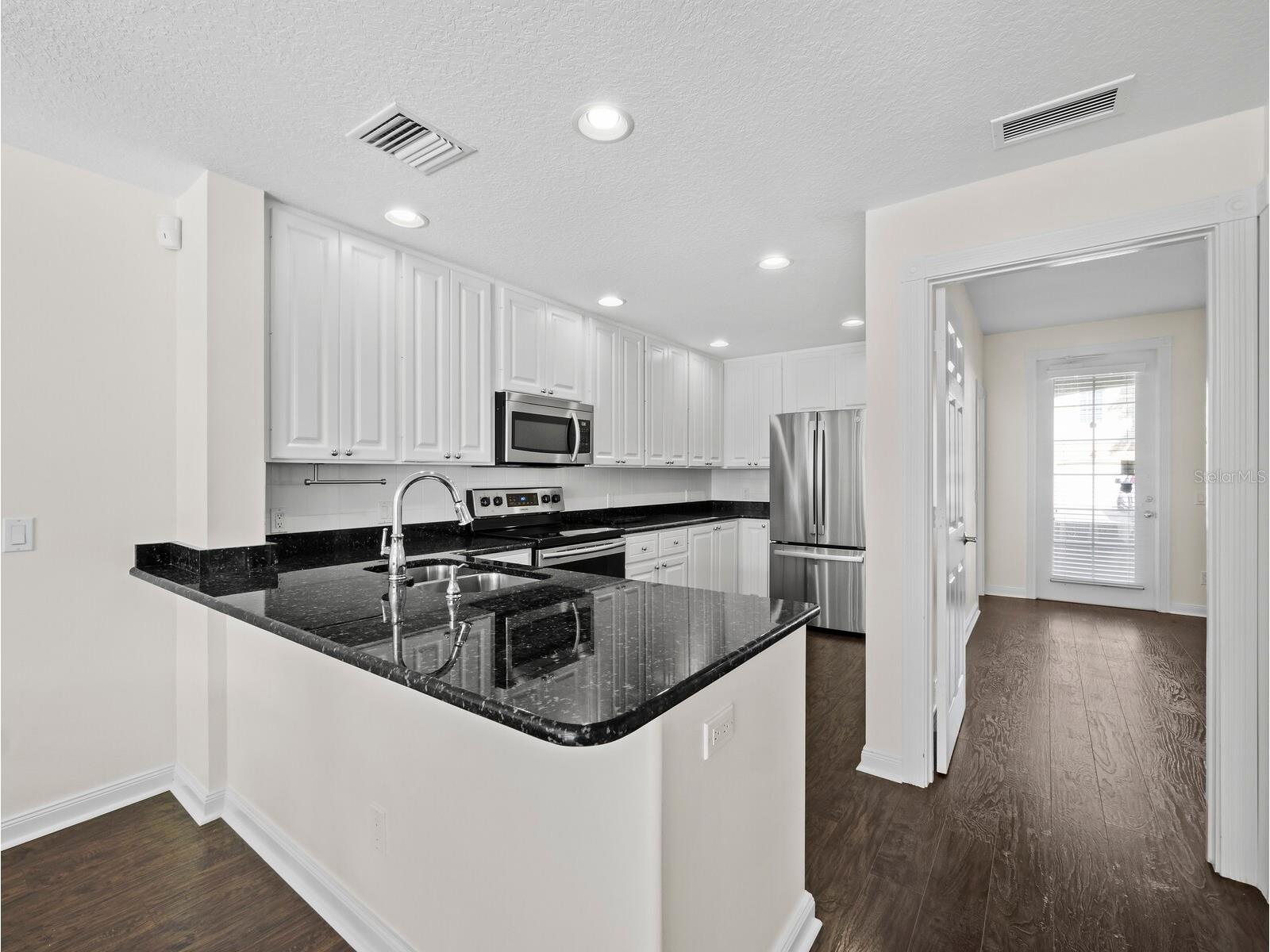 7811 Bergamo Avenue Sarasota FL 34238 A4683192 image10